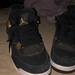 Royalty 4s